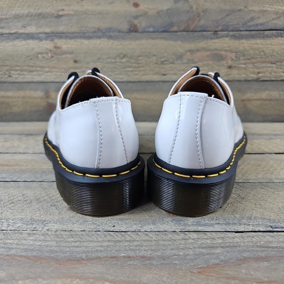 Dr. Martens AirWair 1461 White Patent Leather Oxford Shoes  NEW - Picture 3 of 10